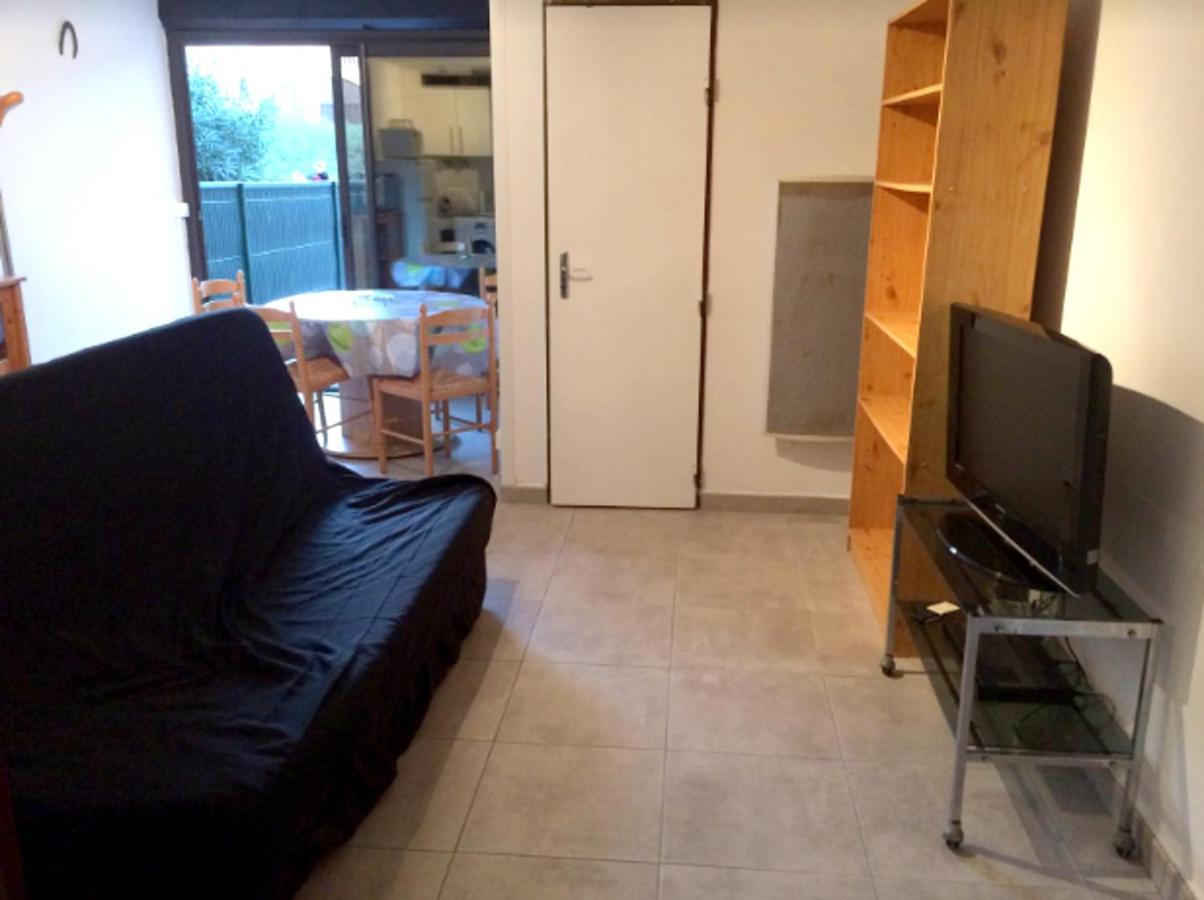 Appartement Charmant A Canet En Roussillon 36 M² Piscine Partagee Екстер'єр фото