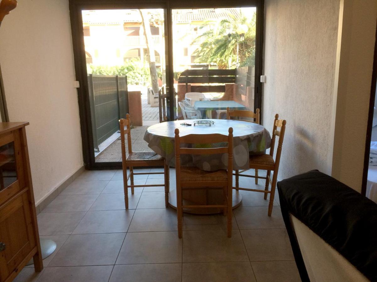 Appartement Charmant A Canet En Roussillon 36 M² Piscine Partagee Екстер'єр фото