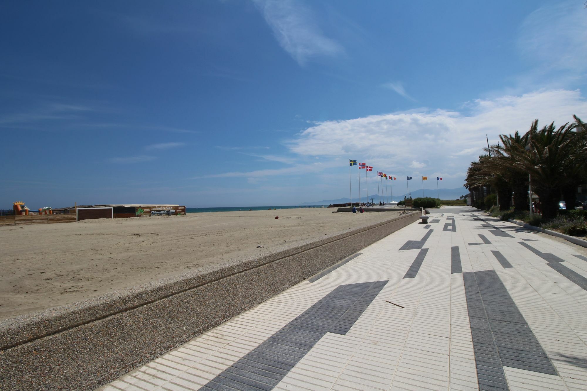 Appartement Charmant A Canet En Roussillon 36 M² Piscine Partagee Екстер'єр фото